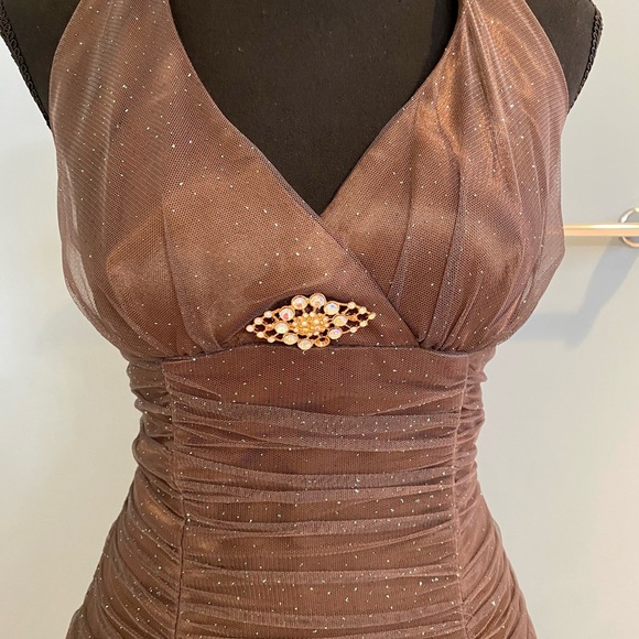 Masquerade. Used brown sparkling dress, corset back and rhinestone embellishment - Picture 3 of 6
